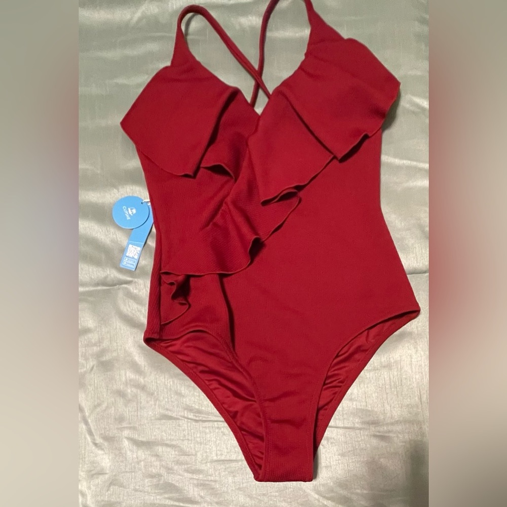*no tags anymore 
Size M CUPSHE Wine Red Ruffled Front Ribbed Texture Swimsuit